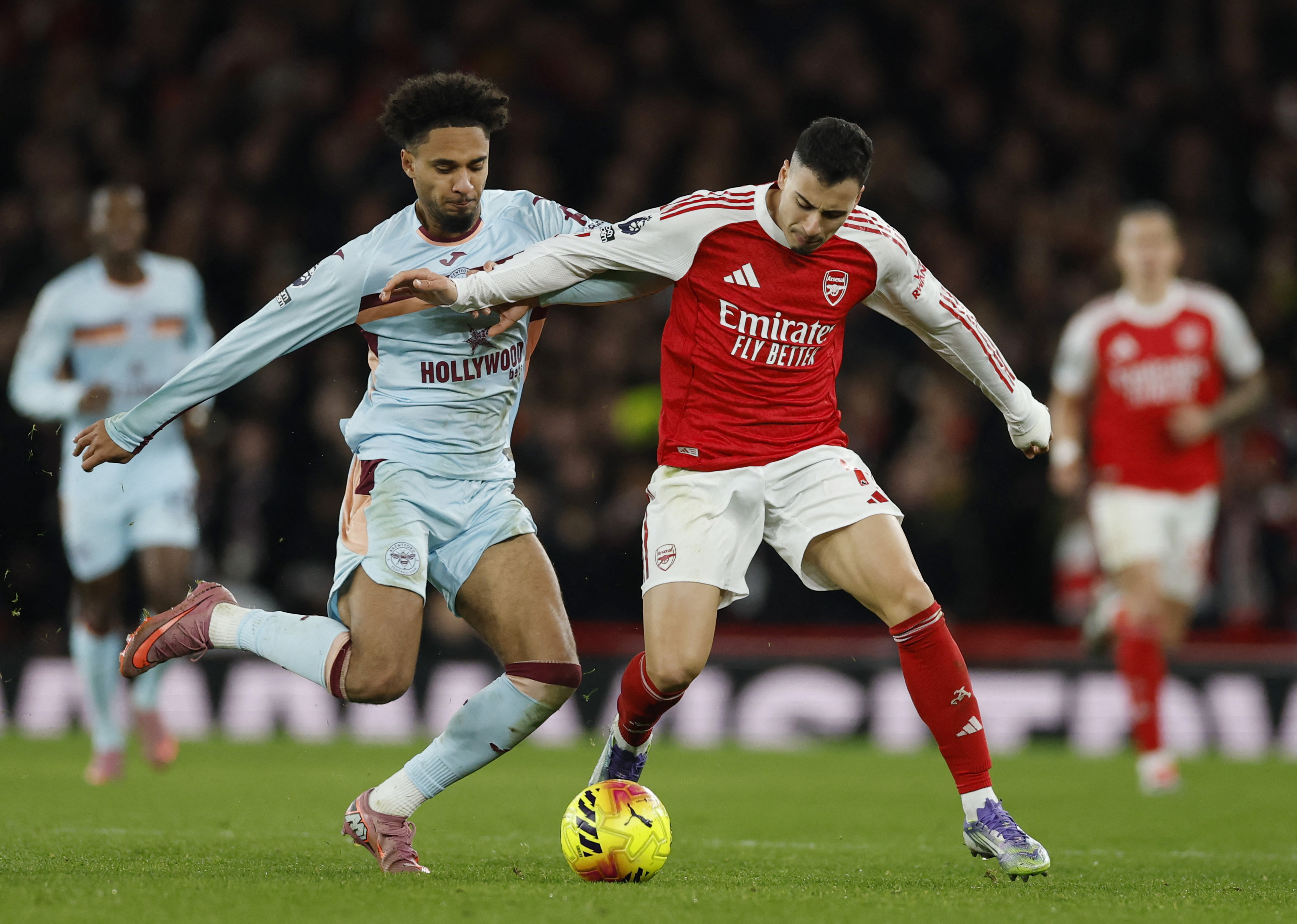 阿森纳后卫回归状态巅峰,助队连续取胜提升排名 阿森纳后卫回归状态巅峰,助队连续取胜提升排名