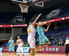 江苏男篮对广州男篮